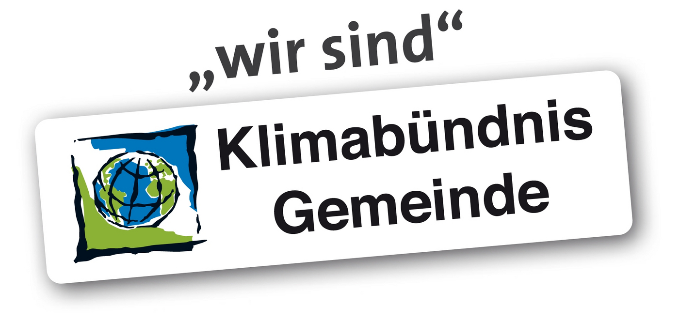 Logo mit gezeichneter Weltkugel und dem Slogan: "wir sind Klimabündnis Gemeinde"